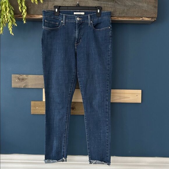 Levi's Denim - Levi's Classic 311 with Iconic Label EUC.   31